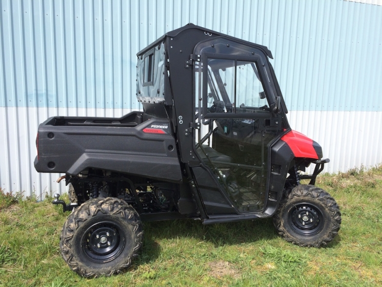 Задняя панель DFK на HONDA Pioneer 700