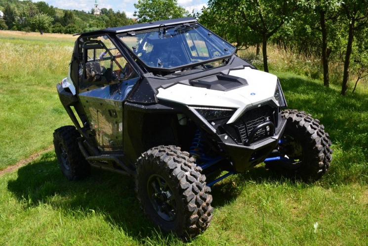 Кабина DFK на POLARIS PRO XP